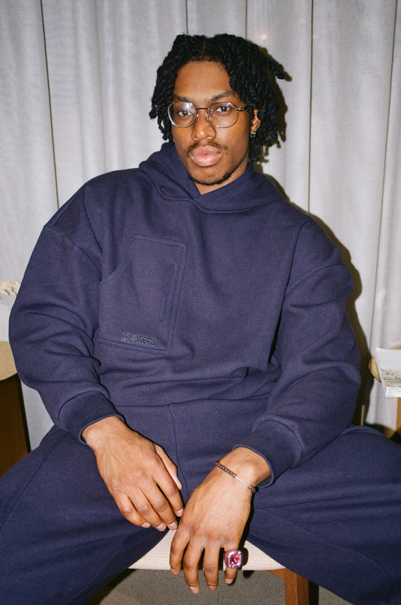 Vargo Hoodie: NAVY